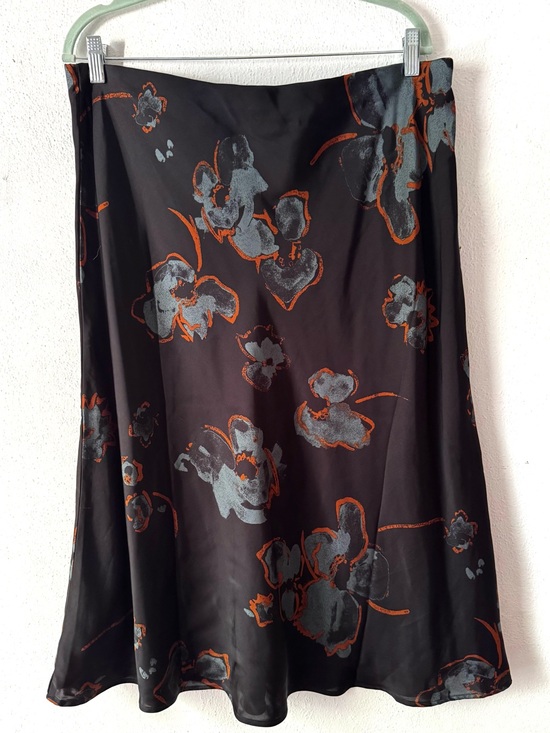 Nordstrom Dresses & Skirts - Nordstrom Rack Silky Satin Black Floral A-Line Skirt with Gray & Orange Accents